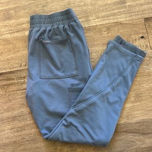 Size Small Petite. Like new condition. Feels like a legging!